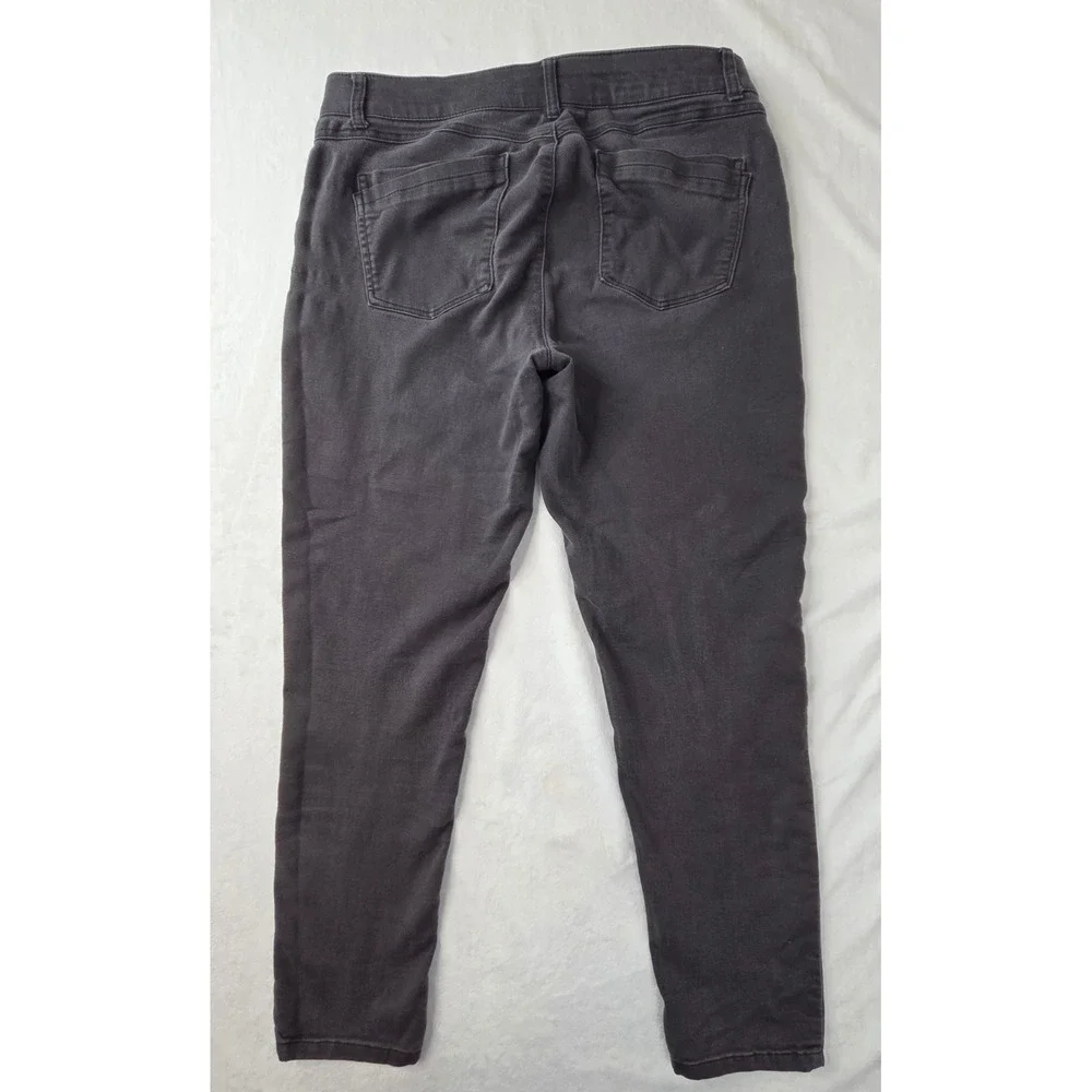 Democracy Pants Women 12 Gray Zipper Pockets 